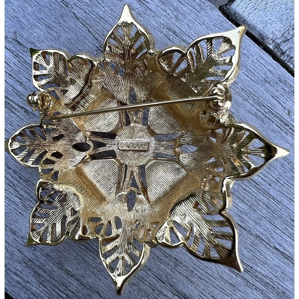 Vintage Monet Clover Maltese Cross Enamel Gold Tone Brooch